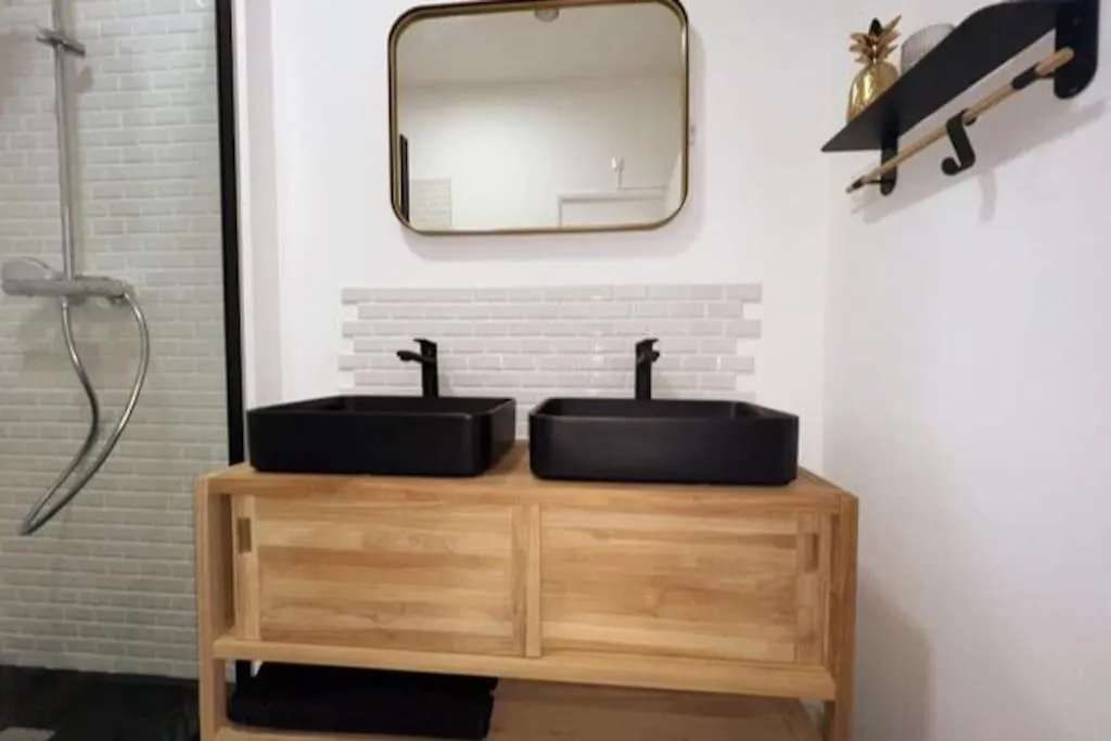 Apartment Aux Marches Du Palais - Ac Clim - Spacieux - Terrasse - Wifi Avignon